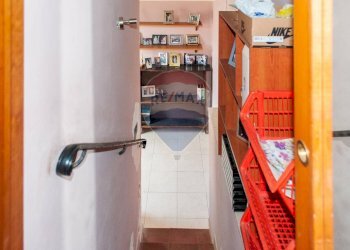 Scale - Appartamento via Santa Chiara
 
28, Catania - foto 18