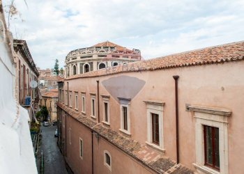Edificio all\'aperto - Appartamento via Santa Chiara
 
28, Catania - foto 24