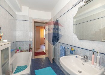 Bagno - Quadrilocale Via Giuseppe D'Andrea
 
2, Caltagirone - foto 12