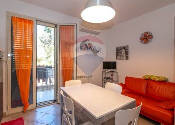 Sala da pranzo - Quadrilocale Via Giuseppe D'Andrea
 
2, Caltagirone - foto 17