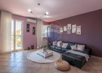 Soggiorno - Quadrilocale Via Giuseppe D'Andrea
 
2, Caltagirone - foto 32