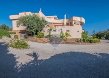 Casa all\'aperto - Villa Via Brenta
 
48, Augusta - foto 2