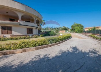 Casa all\'aperto - Villa Via Brenta
 
48, Augusta - foto 37