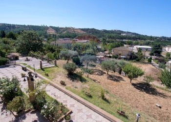 Vista delle montagne - Villa Contrada Cannarozzo
 
snc, Piazza Armerina - foto 43