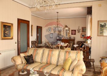 Sala da pranzo - Appartamento carnazza
 
89, Tremestieri Etneo - foto 11