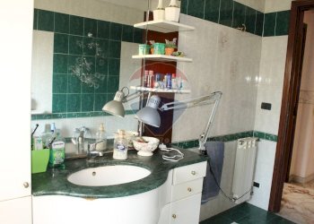 Bagno - Appartamento carnazza
 
89, Tremestieri Etneo - foto 7