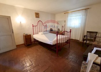 Camera / camera da letto - Appartamento Piazza Giovanni da Strada
 
10, Castel San Niccolò - foto 11