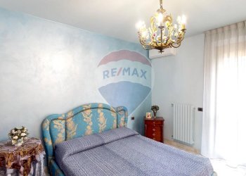 Camera / camera da letto - Villa Via Enrico Toti
 
350, Caronno Pertusella - foto 22