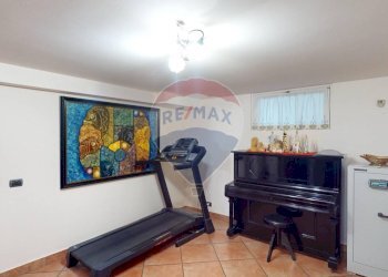 Soggiorno - Villa Via Enrico Toti
 
350, Caronno Pertusella - foto 38