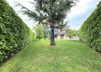 Giardino - Villa Via Enrico Toti
 
350, Caronno Pertusella - foto 52