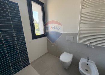 Bagno - Trilocale VIA COSTALUNGA
 
1/4, Trieste - foto 18