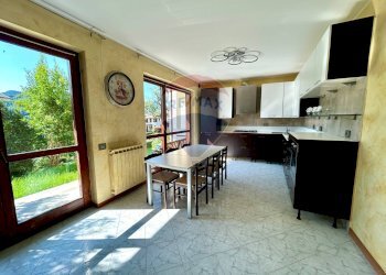 Sala da pranzo - Quadrilocale Borgo di Terzo - foto 6