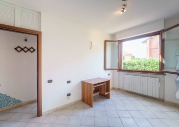 Foto 11 - Bilocale Via Don castaldi
 
14, San Gimignano - foto 11