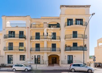 Foto 1 - Attico Piazza Cesare Terranova
 
5, Parabita - foto 1