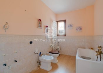 Foto 16 - Attico Piazza Cesare Terranova
 
5, Parabita - foto 16