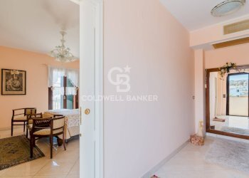 Foto 23 - Attico Piazza Cesare Terranova
 
5, Parabita - foto 23