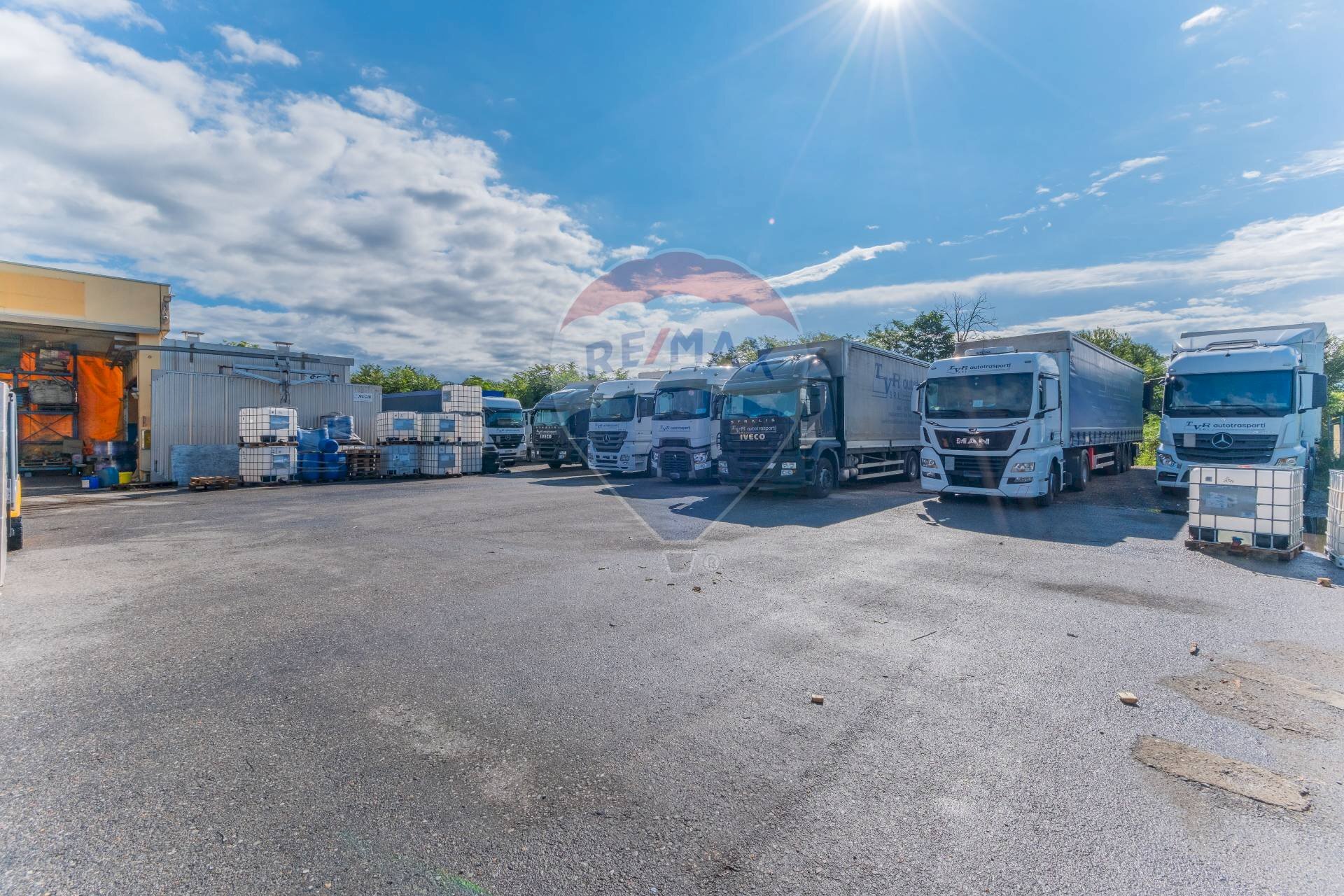 Edificio all\'aperto - Capannone BONICALZA, Cassano Magnago - foto 3