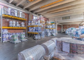 Dispensa di stoccaggio - Capannone BONICALZA, Cassano Magnago - foto 10