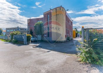 Edificio all\'aperto - Capannone BONICALZA, Cassano Magnago - foto 43