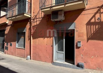 Foto 1 - Locale Commerciale Avella - foto 1