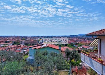 ESTERNO - Casa semi indipendente Via Gasparo Venturini
 
7, Massa - foto 1