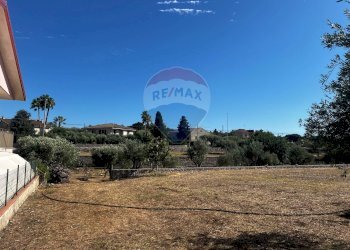 Vista delle montagne - Villa via pietre nere cava ispica
 
41, Modica - foto 20