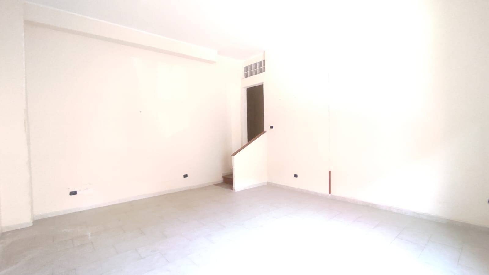 Foto 2 - Trilocale via Appia
 
442, Maddaloni - foto 2