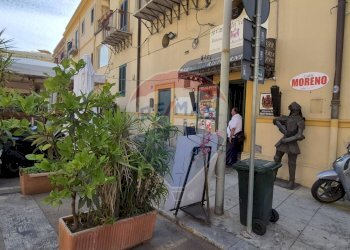 Edificio all\'aperto - Commercial Premises VIA DEL BASTIONE
 
22, Palermo - photo 5