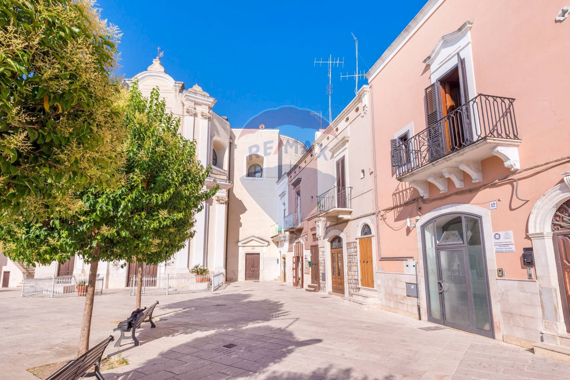 Edificio all\'aperto - Casa indipendente Piazza Santa Maria Del Campo
 
12, Bari - foto 1