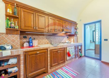 Cucina - Independent house Piazza Santa Maria Del Campo
 
12, Bari - photo 8