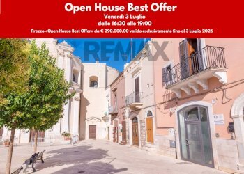 Edificio all\'aperto - Casa indipendente Piazza Santa Maria Del Campo
 
12, Bari - foto 1