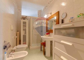 Bagno - Quadrilocale Via Antonio De Curtis
 
9, Bari - foto 13