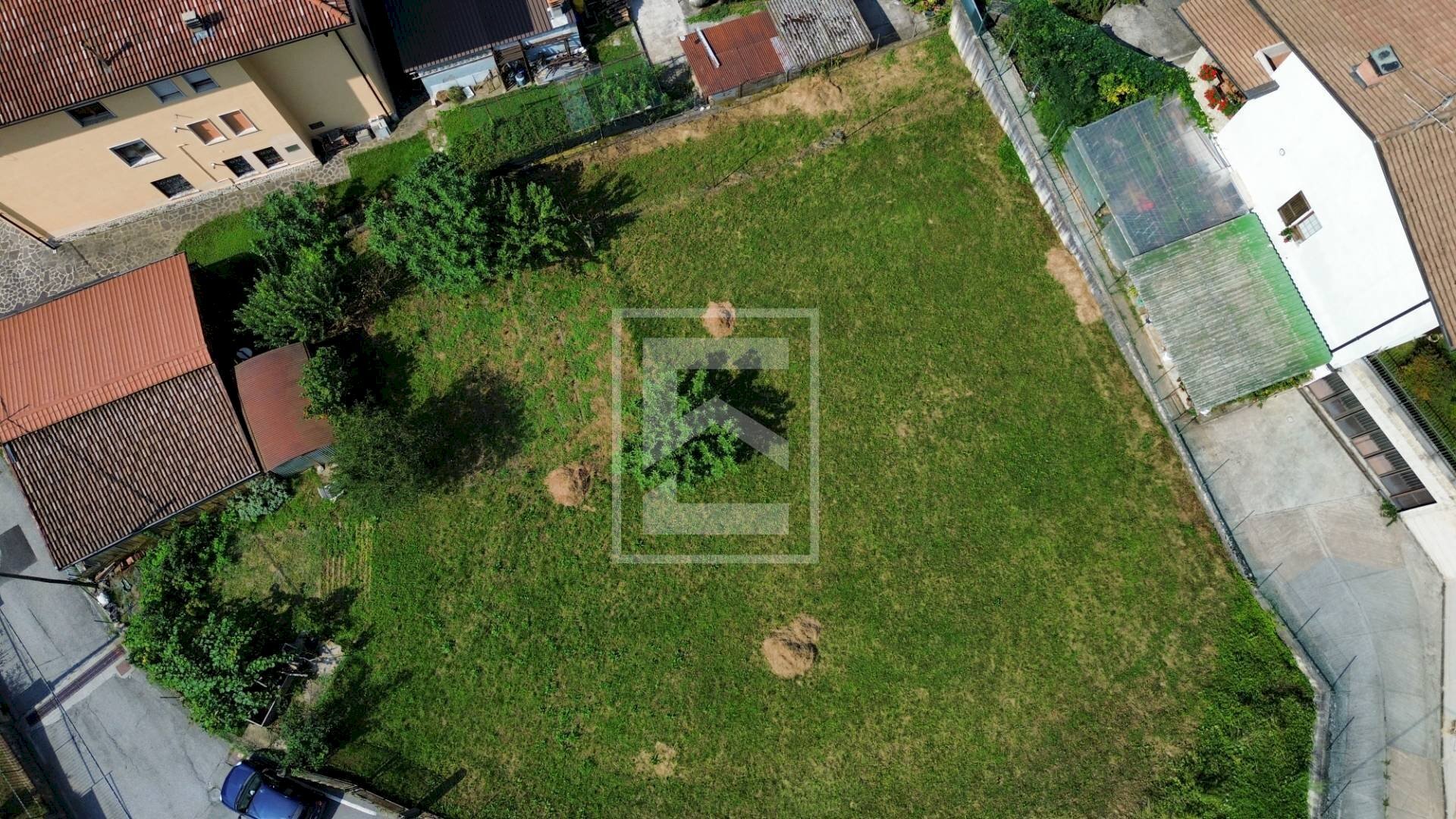 Foto 1 - Terreno edificabile localita cecino
 
12, Vobarno - foto 1