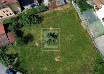 Foto 1 - Terreno edificabile localita cecino
 
12, Vobarno - foto 1