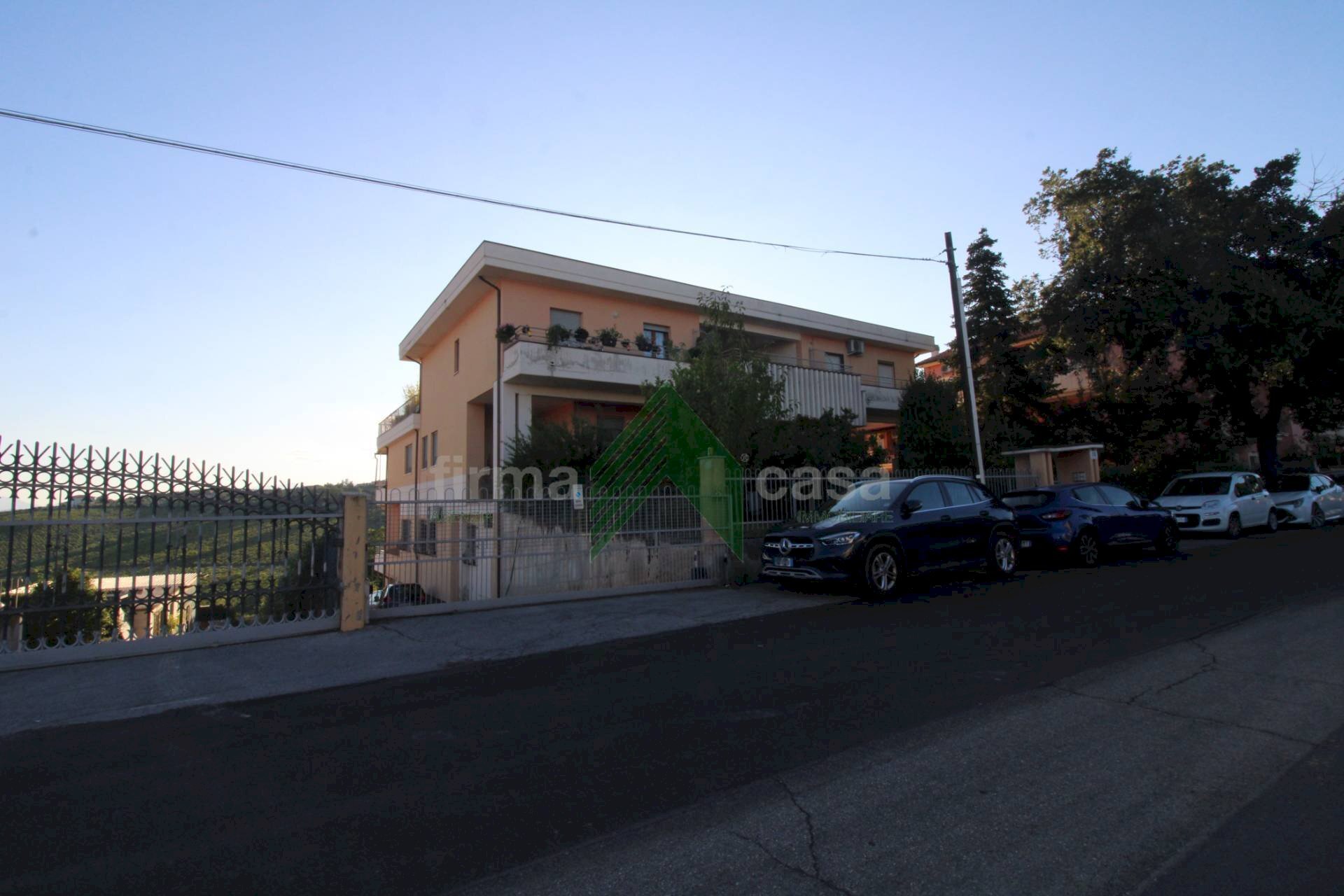 Foto 2 - Four-room apartment via Costa del Monte
 
38, Mosciano Sant'Angelo - photo 2