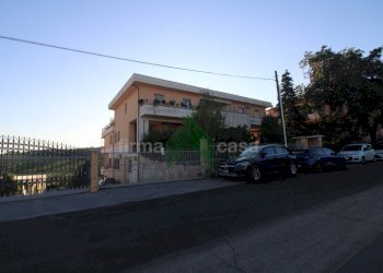 Foto 2 - Quadrilocale via Costa del Monte
 
38, Mosciano Sant'Angelo - foto 2