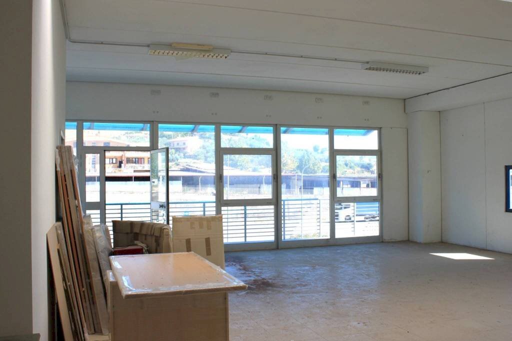 Interno non residenziale - Office strada Regionale Formia-Cassino, Spigno Saturnia - photo 3
