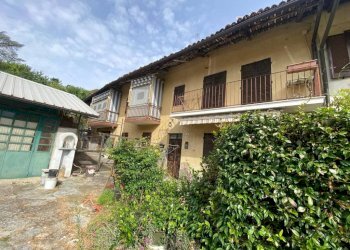 Facciata - Rustico via Gibellini, Pecetto Torinese - foto 4