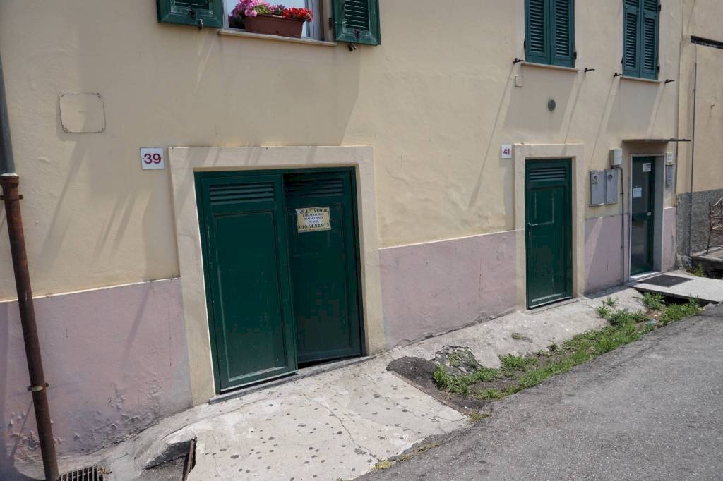 Ingresso - Warehouse via 5 Maggio, 39r, Genova (neighborhood Quarto) - photo 2
