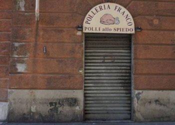 Ingresso - Negozio via Luigi Dottesio, 56r, Genova (zona Sampierdarena) - foto 1