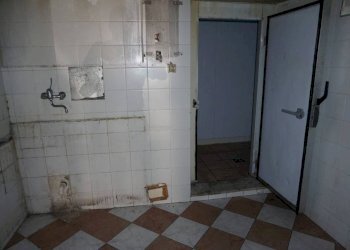 Interno non residenziale - Negozio via Luigi Dottesio, 56r, Genova (zona Sampierdarena) - foto 6
