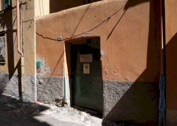 Magazzino - Negozio via Luigi Dottesio, 56r, Genova (zona Sampierdarena) - foto 9