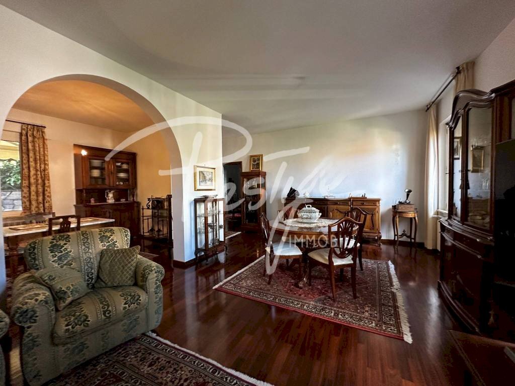 Salone - Villa via Proffiano, La Spezia - foto 3