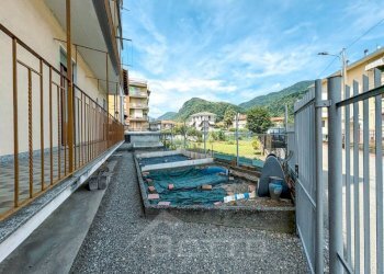 Piscina - Trilocale corso ROLANDI 14, Quarona - foto 24