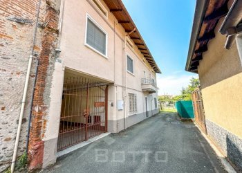 Zona - Casa indipendente vicolo Ardito 9, Gattinara - foto 4
