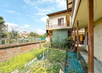 Giardino - Casa indipendente vicolo Ardito 9, Gattinara - foto 7