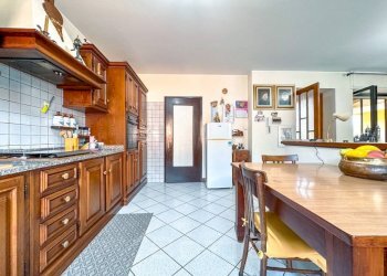 Cucina - Casa indipendente vicolo Ardito 9, Gattinara - foto 14