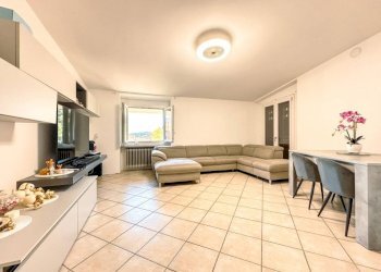 Salone - Casa indipendente via Fiume n 17, Grignasco - foto 5
