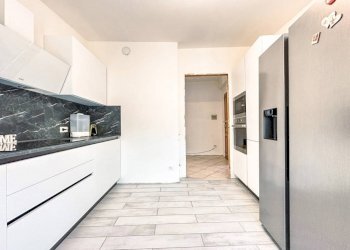 Cucina - Casa indipendente via Fiume n 17, Grignasco - foto 7