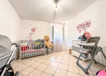 Camera da letto - Casa indipendente via Fiume n 17, Grignasco - foto 8